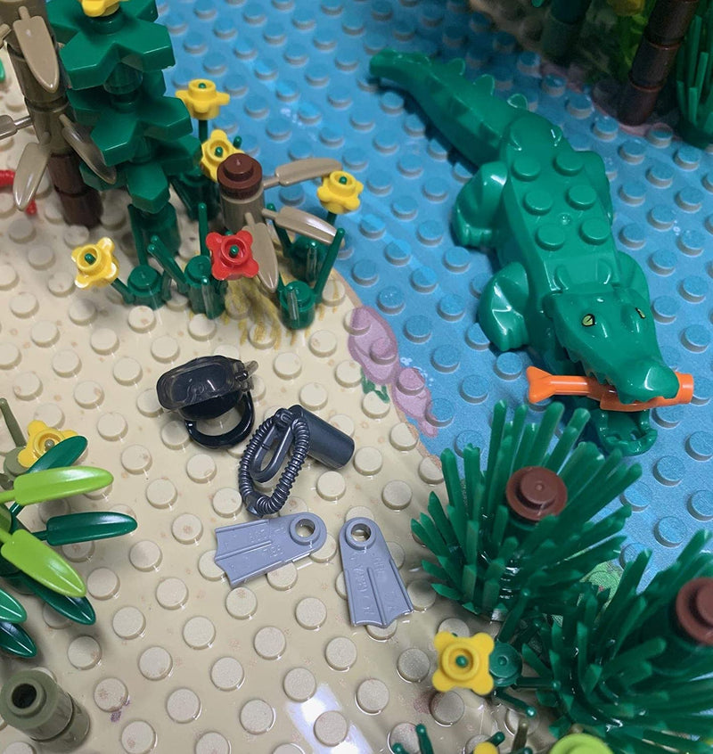 General Jim's Toys and Bricks Set Rainforest Garden Building Bricks Jungle Theme & 2 Baseplates