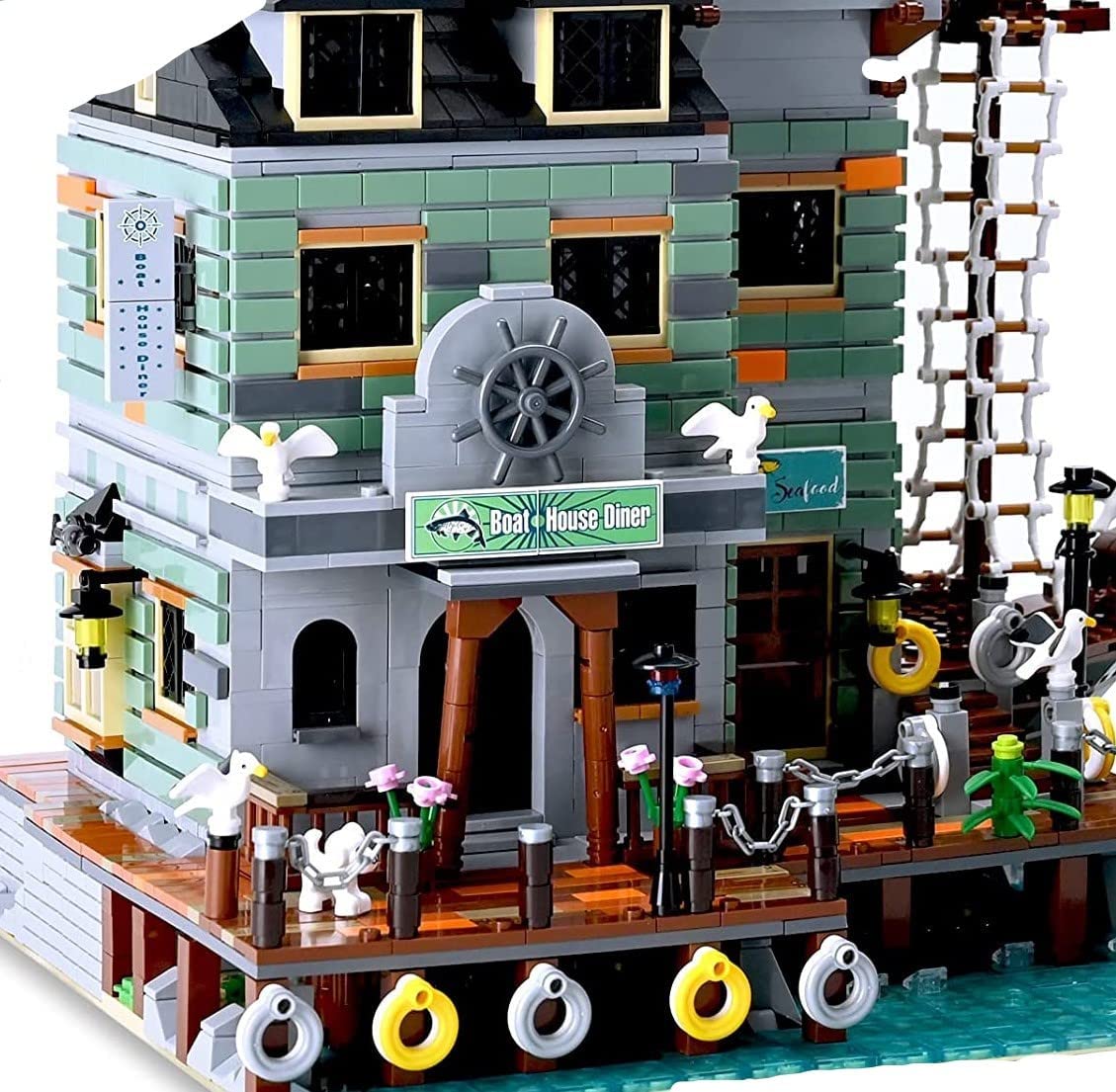 Harbortown Boat House Diner Building Blocks Set | General Jim’s Toys & Bricks | GJ-BHD