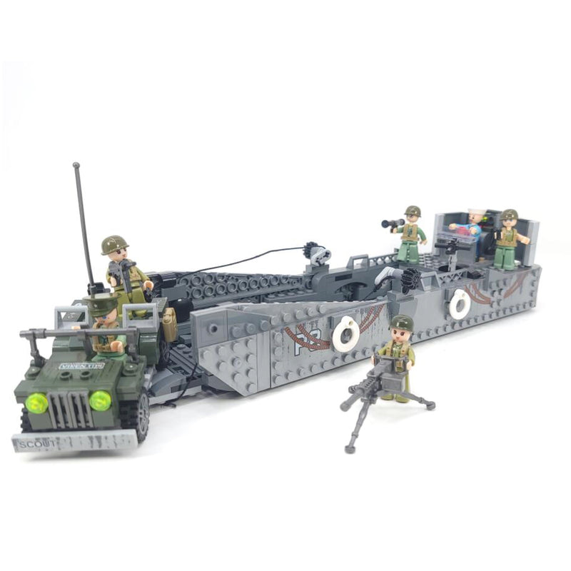 Open Box World War 2 Landing Craft plus Jeep Vehicle & Figures