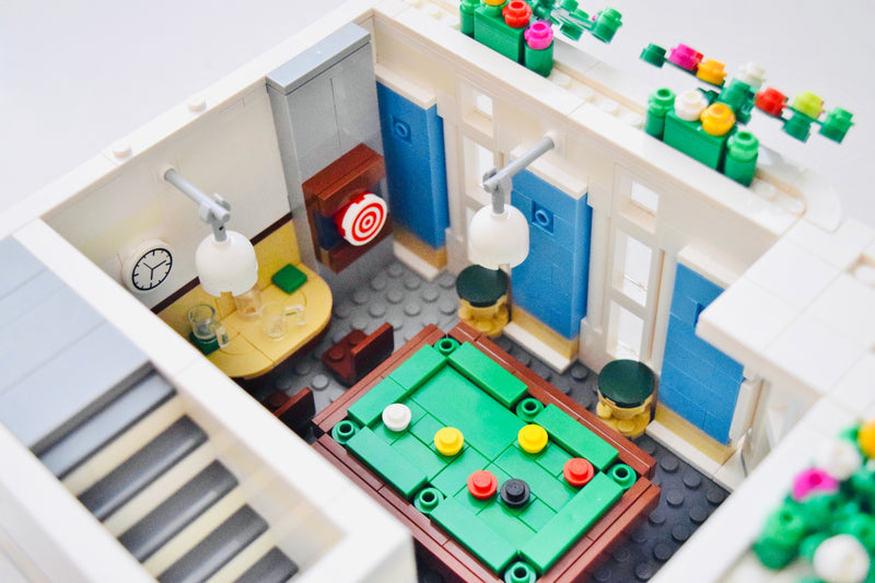 The Queen Bricktoria Street View Creator Modular City Building Blocks Set | General Jim's Toys