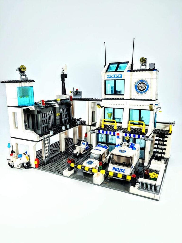 OPEN BOX Police Station & Jail Modualr Building Blocks Toy Bricks Set | General Jim's Toys